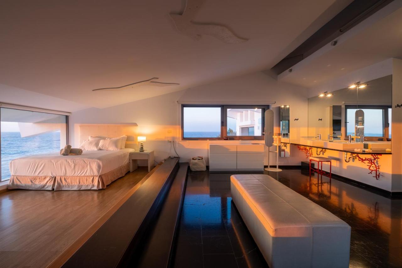 Icarus Luxury Beachfront Villa Gialiskari  Luaran gambar