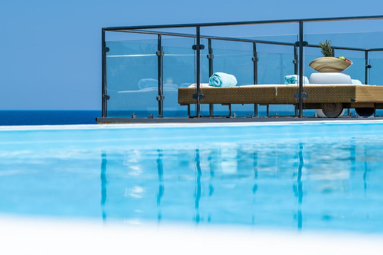 Icarus Luxury Beachfront Villa Gialiskari  Luaran gambar