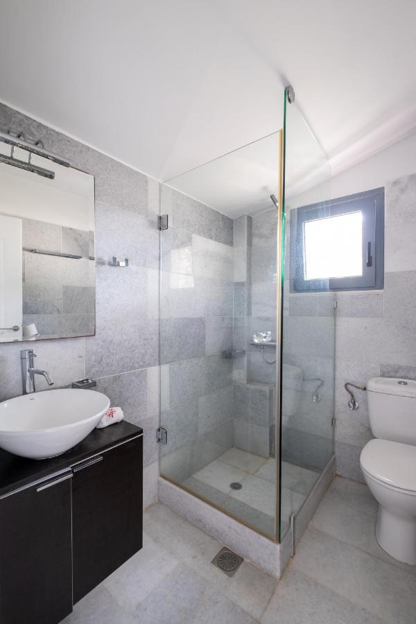 Icarus Luxury Beachfront Villa Gialiskari  Luaran gambar