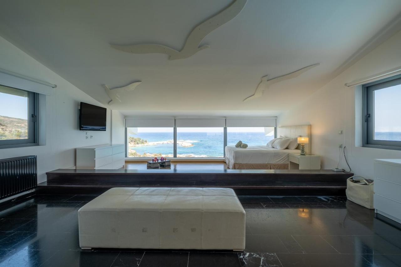 Icarus Luxury Beachfront Villa Gialiskari  Luaran gambar